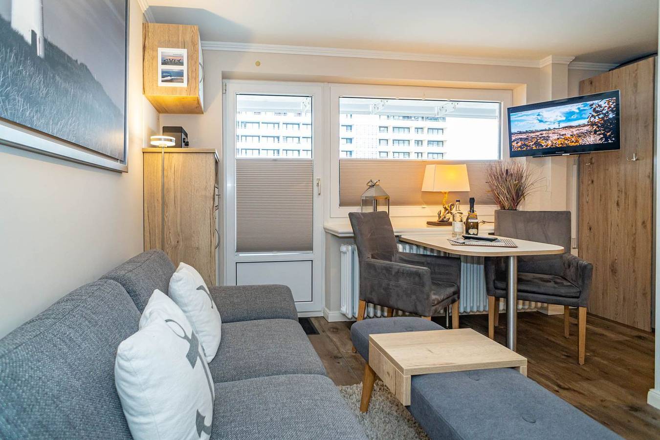 Entire apartment, 1-Zimmer-Ferienwohnung mit Balkon und Strandkorb - nur 200 Meter bis zum Strand. in Westerland, Sylt