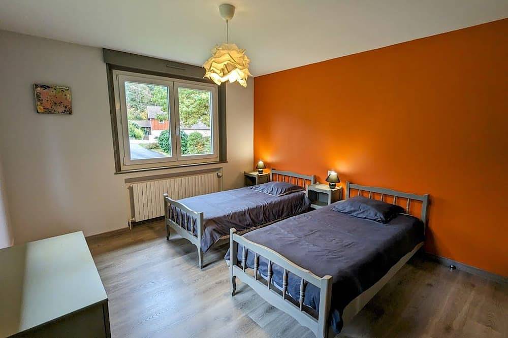 Charming Home Near Ski Resorts & Lakes - Spacious, Fully Equipped, Family Friendly in Vagney, Parc naturel régional des Ballons des Vosges
