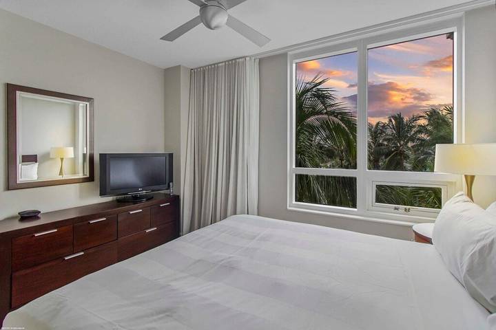 Vacation rental for 6 people, with balcony and pool in Riviera Beach