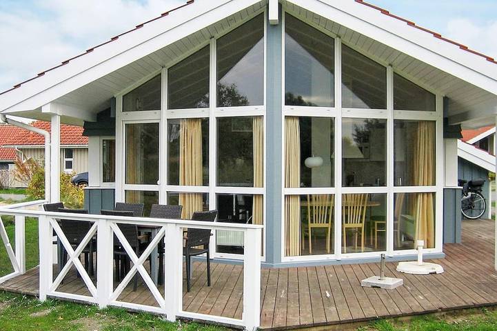 Ferienhaus für 6 Personen, mit Whirlpool und Terrasse sowie Garten und Sauna in Otterndorf