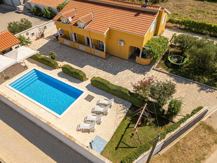 Ferienhaus für 7 Personen, mit Garten, kinderfreundlich