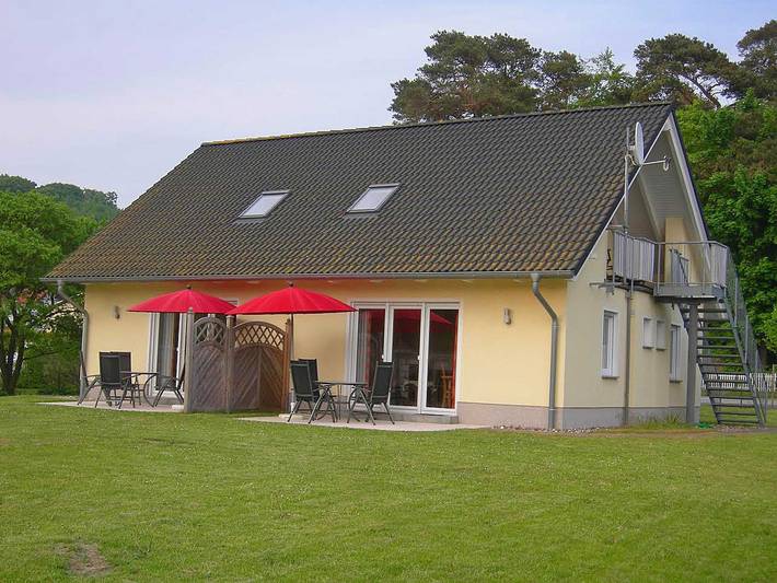 Ferienwohnung für 4 Personen, mit Balkon und Terrasse sowie Garten in Sellin - 3
