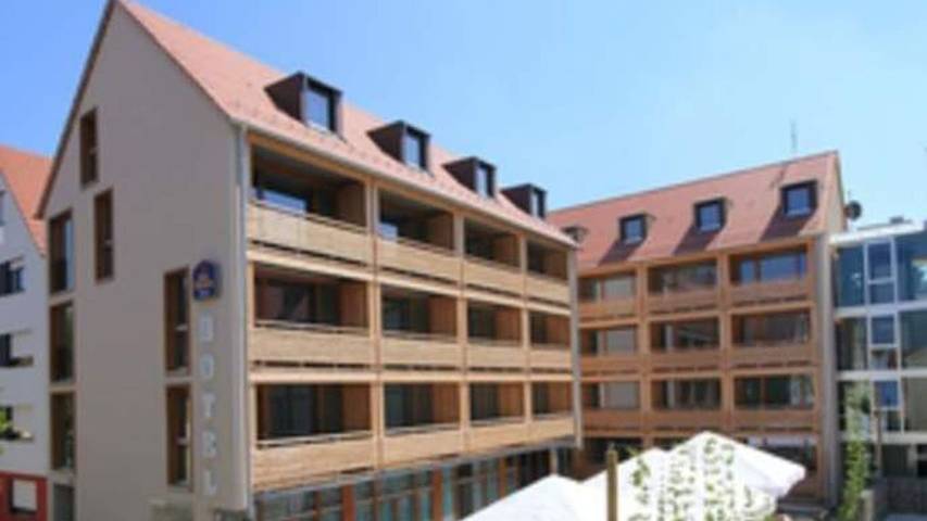 Hotel für 4 Personen, mit Balkon, kinderfreundlich - 1