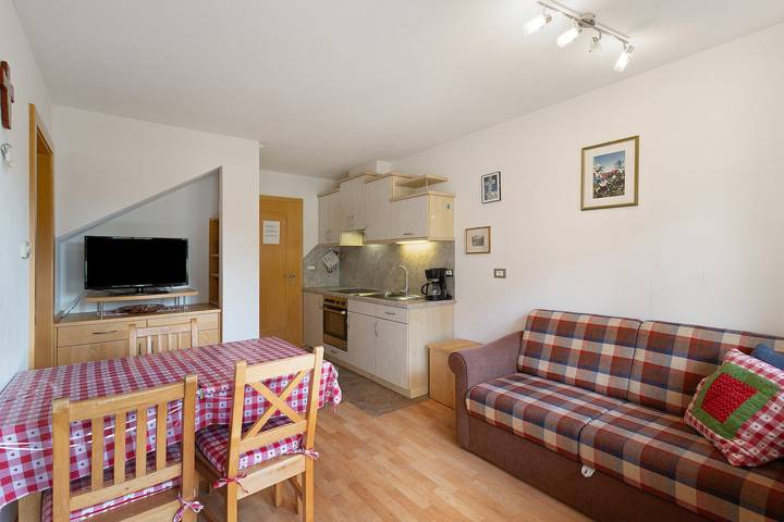 Entire apartment, Apartment 'Inneroswalderhof  3' with Mountain View, Shared Garden and Wi-Fi in Antholz, Rasen-Antholz