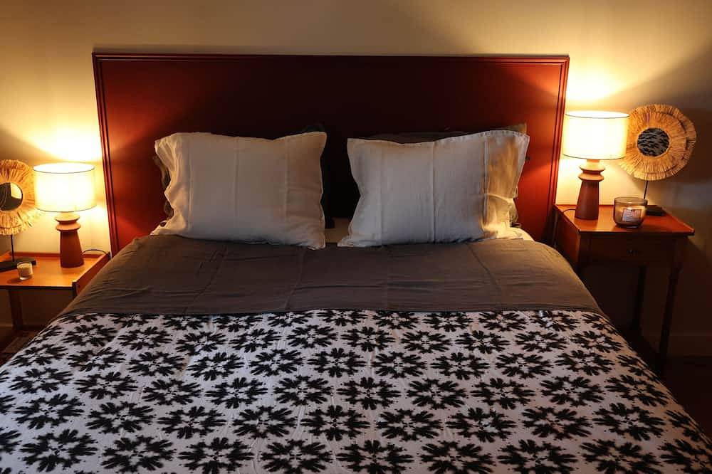 House with secret garden in Montreuil - 30 minutes from Paris and Disneyland in Montreuil, Seine-Saint-Denis