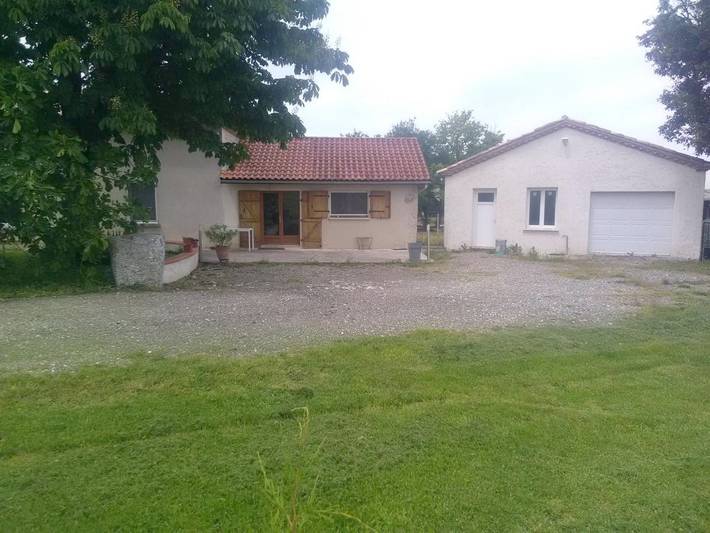 Location de vacances pour 9 personnes, avec jardin à Montaigu-de-Quercy - 4