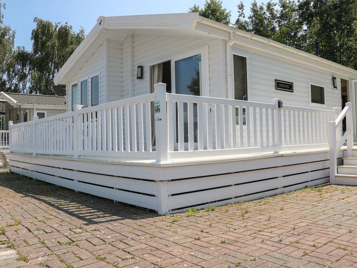 Lodge pour 6 personnes, avec piscine et jardin - 1