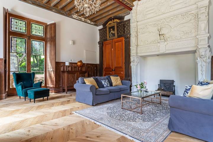 Château pour 14 personnes avec terrasse in Luchon-Superbagnères, Bagnères-de-Luchon