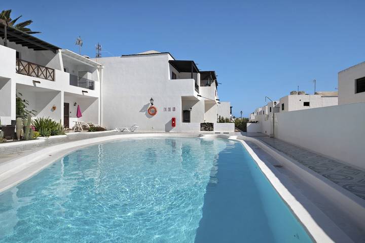 Ganze Wohnung, Happy Beach Apartment mit Pool, Wlan, Terrasse und Garten in Puerto del Carmen, Tías