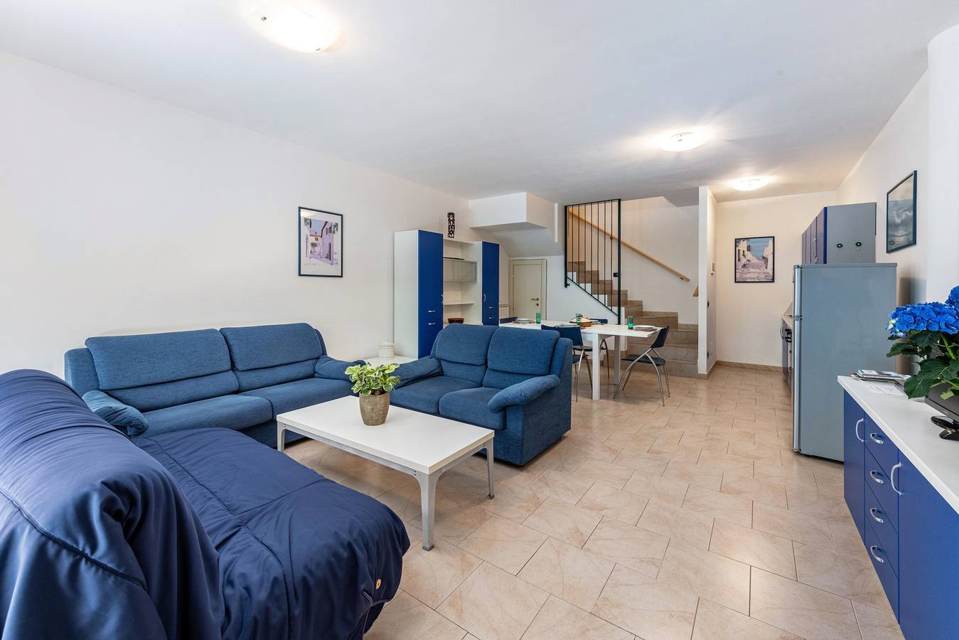 Ganze Wohnung, Ferienwohnung "Trilocale Le Vele 5" mit Bergblick, privater Terrasse und Wlan in Maderno, Toscolano-Maderno