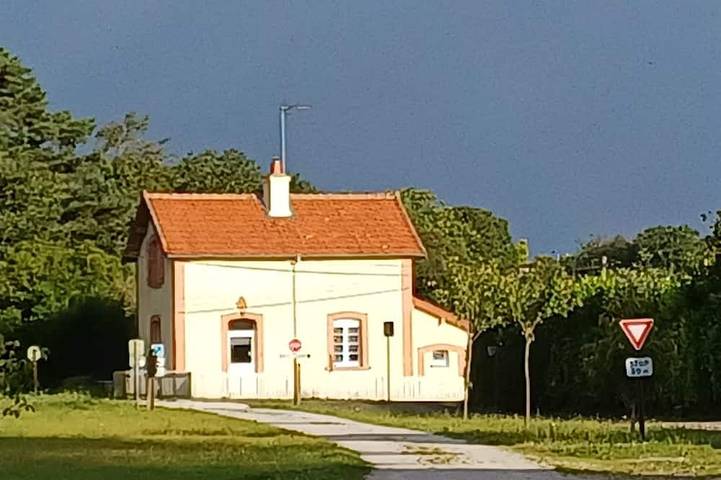Gîte pour 5 personnes, avec terrasse à Saint-Guen