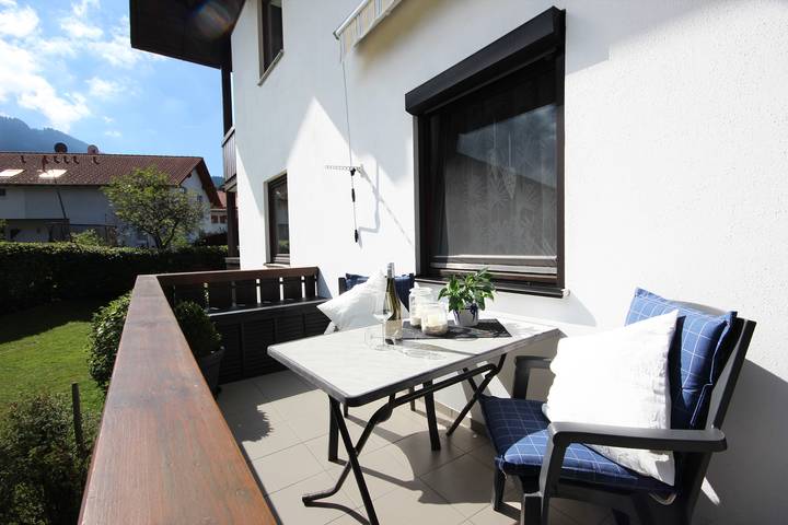 Ferienwohnung für 2 Personen, mit Balkon in Nesselwang - 2