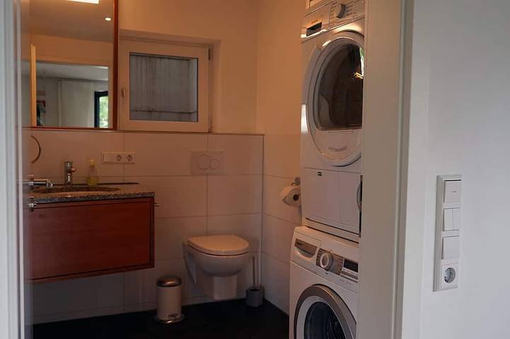 Apartamento entero, Sus hermosas vacaciones en el lago de Constanza: apartamento acogedor y elegante, a 300 metros del lago in Überlingen, Region Bodensee-Oberschwaben