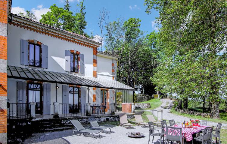 Tranquil Riverside Retreat with Pool and Whirlpool in Privas (arrondissement)
