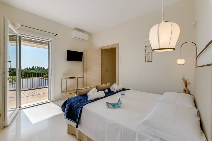 Villa pour 18 personnes, avec terrasse et piscine, adapté aux familles dans les Pouilles - 3