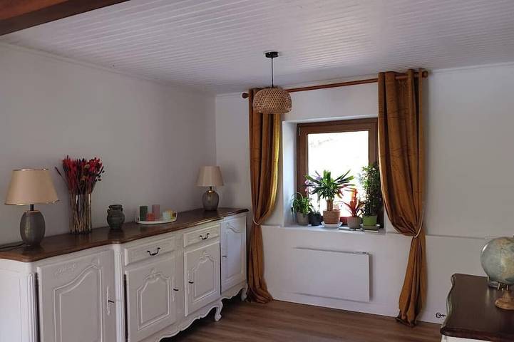 Location de vacances pour 6 personnes, avec jardin à Urbès