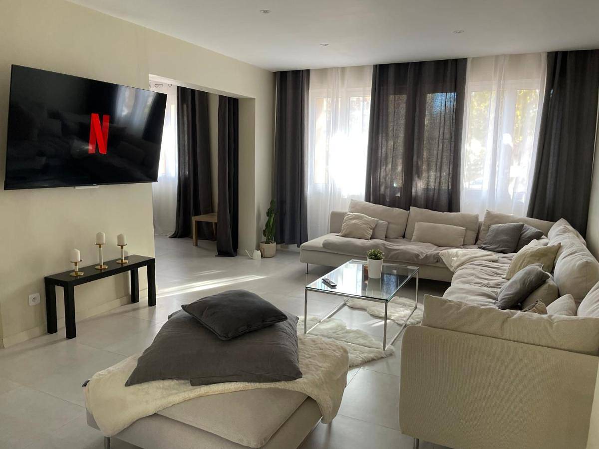 Appartement entier, Beach side apartment - Port-de-Bouc - logement entier in Port-de-Bouc, Côte méditerranéenne (France)