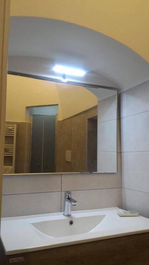 Double Room with Private Bathroom in Ruvo di Puglia, Parco nazionale dell'Alta Murgia