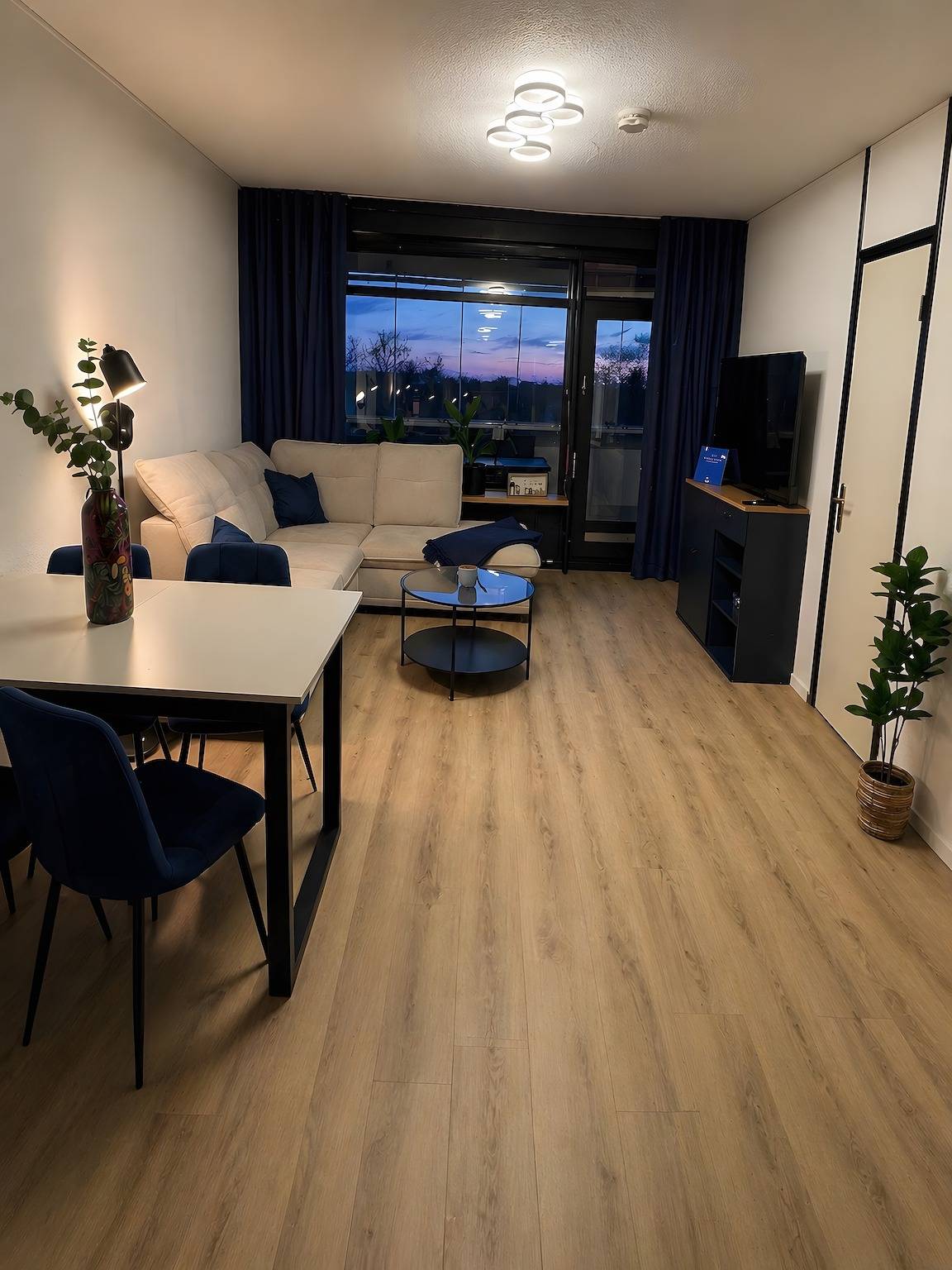 Ganze Wohnung, Apartment „Blau am Meer“ mit Meerblick, Balkon und Wlan in Sierksdorf, Ostholstein