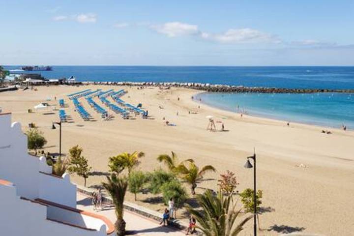 Gîte pour 2 personnes, avec terrasse et piscine, adapté aux familles à Los Cristianos - 4