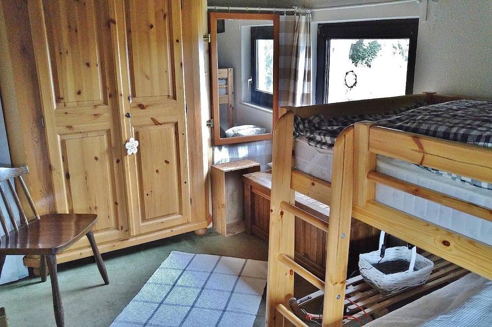 Ferienhaus am Waldrand mit Panoramablick in Lissendorf, Vulkaneifel