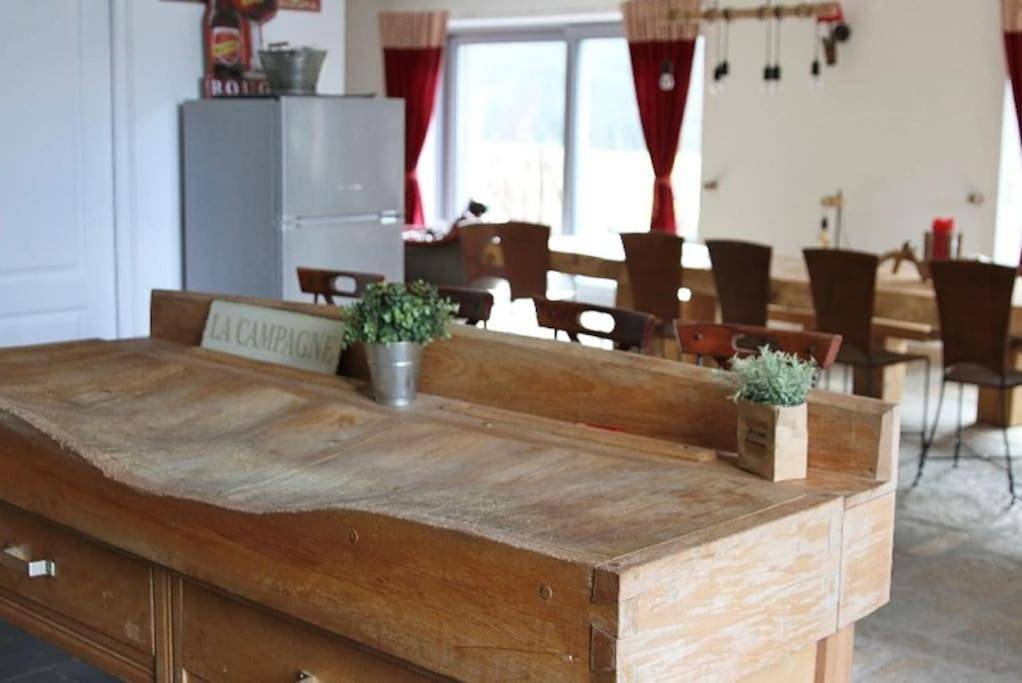 Six-Bedroom House in Les Hautes-Rivières, Parc naturel régional des Ardennes