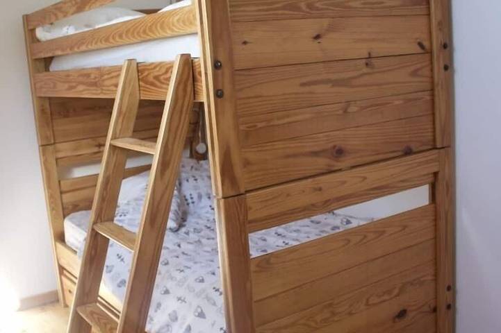 Schönes 3-Zimmer-Apartment Akanishta mit Terrasse in Saint-Alban-de-Montbel, Chambéry und Umgebung