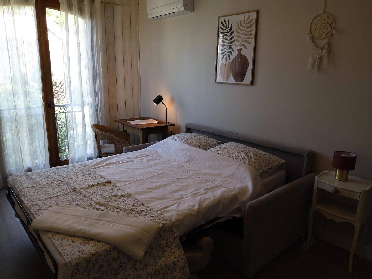 Chez Mo T1 indépendant avec son jardin privatif in Mont Saint-Clair, Sète