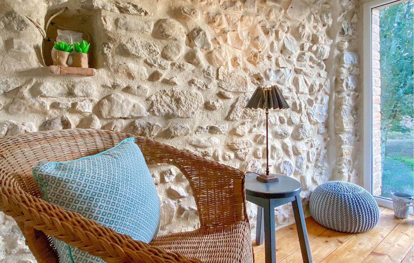 Appartement de luxe avec piscine, parking et Internet in Saint-Sauveur-de-Cruzières, Gard