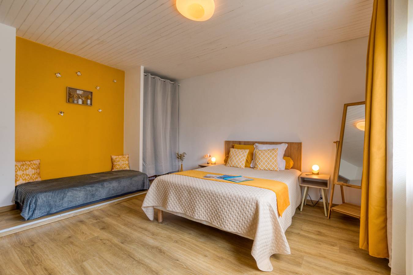 Chambres d'hôtes 'Les Tables Aux Vaches Raviège' avec terrasse partagée, Wi-Fi et climatisation in La Salvetat-sur-Agout, Région de Béziers