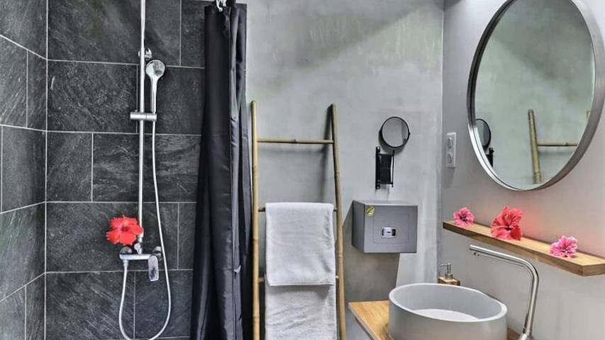 Gîte pour 3 personnes, avec jardin et piscine dans Faa'a - 4