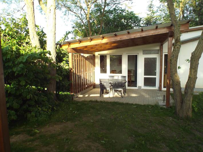 Bungalow für 4 Personen, mit Garten in Dabel - 2