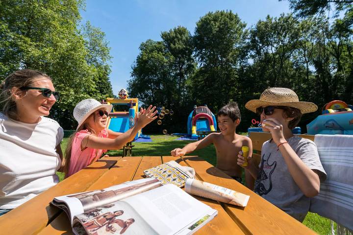 Mobil home pour 4 personnes, avec piscine et terrasse dans Parc naturel régional du Vexin Français - 4