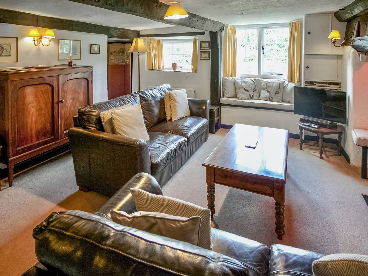 Oddwell Cottage in Brompton Ralph, Somerset