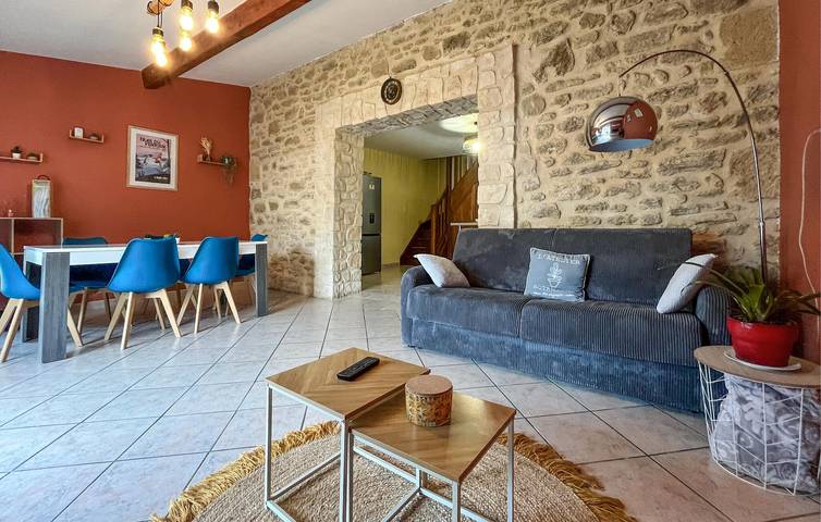Modernes Apartment mit Pool und WLAN | In der Nähe des Stadtzentrums von Sernhac in Sernhac, Nimes und Umgebung
