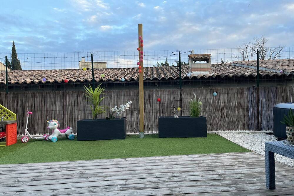 Geheel appartement, Location Semaine Appartement Type 3 70m2 + Jardin 80m2 in Martigues, Istres en omgeving