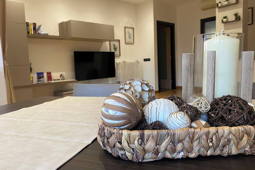 Entire apartment, Apartment with soul - comfort and authenticity in the center of Novara\" in Novara, Novara Province
