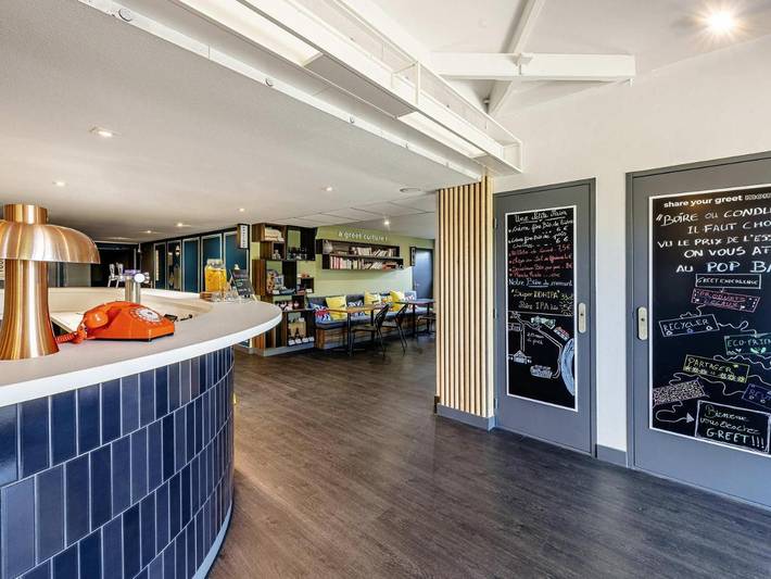 Hotel para 3 personas, con jardín y terraza - 1