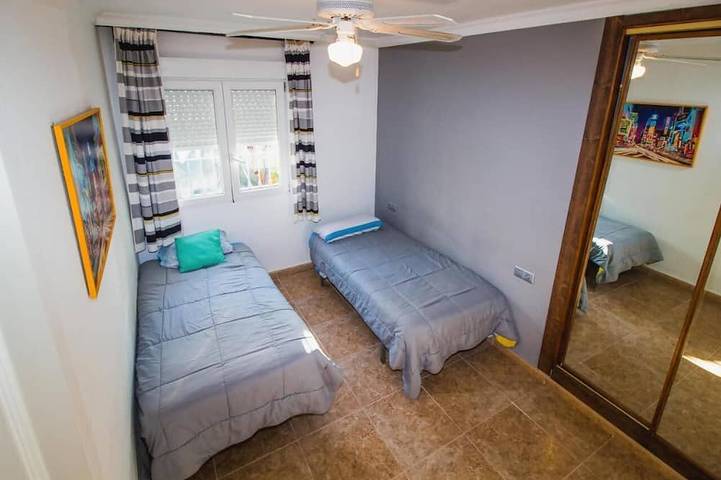Entire apartment, Casa Eli "Casa Marenga" a 50m de playa in Torre del Mar, Vélez-Málaga