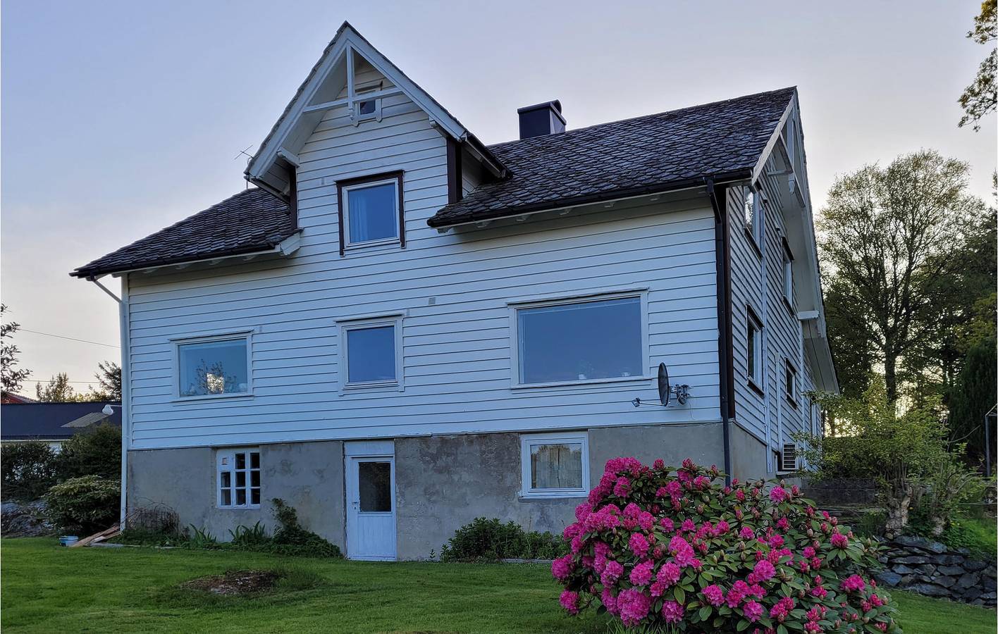 Ferienhaus für 8 Personen mit Terrasse in Tysnes