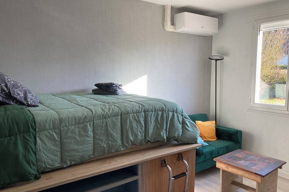 Chambres meublées tout confort - parc naturel régional de la Brenne in Azay-le-Ferron, Région de Le Blanc