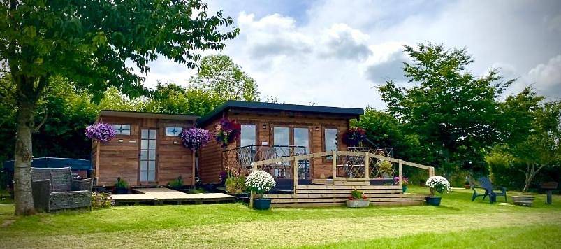 Cherry Tree Glamping Lodge in West Buckland, Somerset