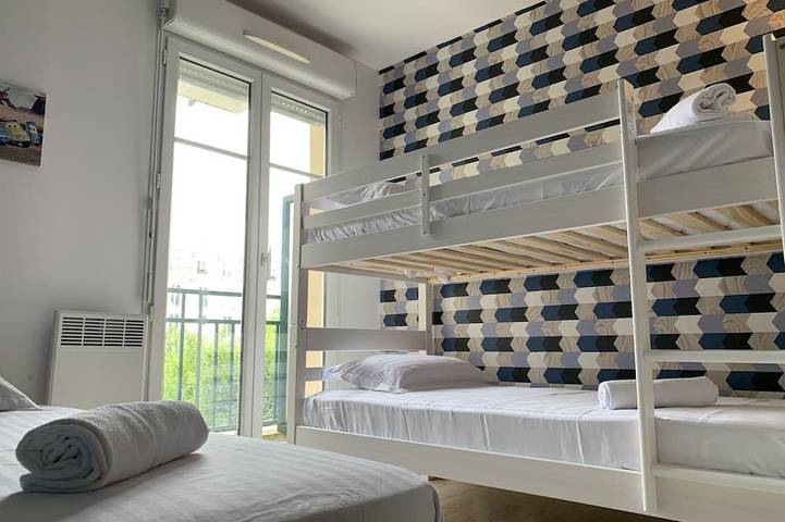 Gîte pour 7 personnes, avec jardin et balcon à Chessy - 3