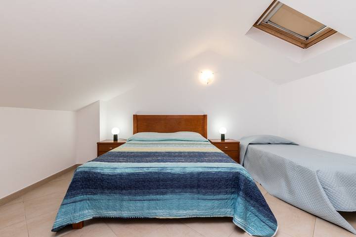 Location de vacances pour 9 personnes, avec terrasse et piscine à Manta Rota - 4
