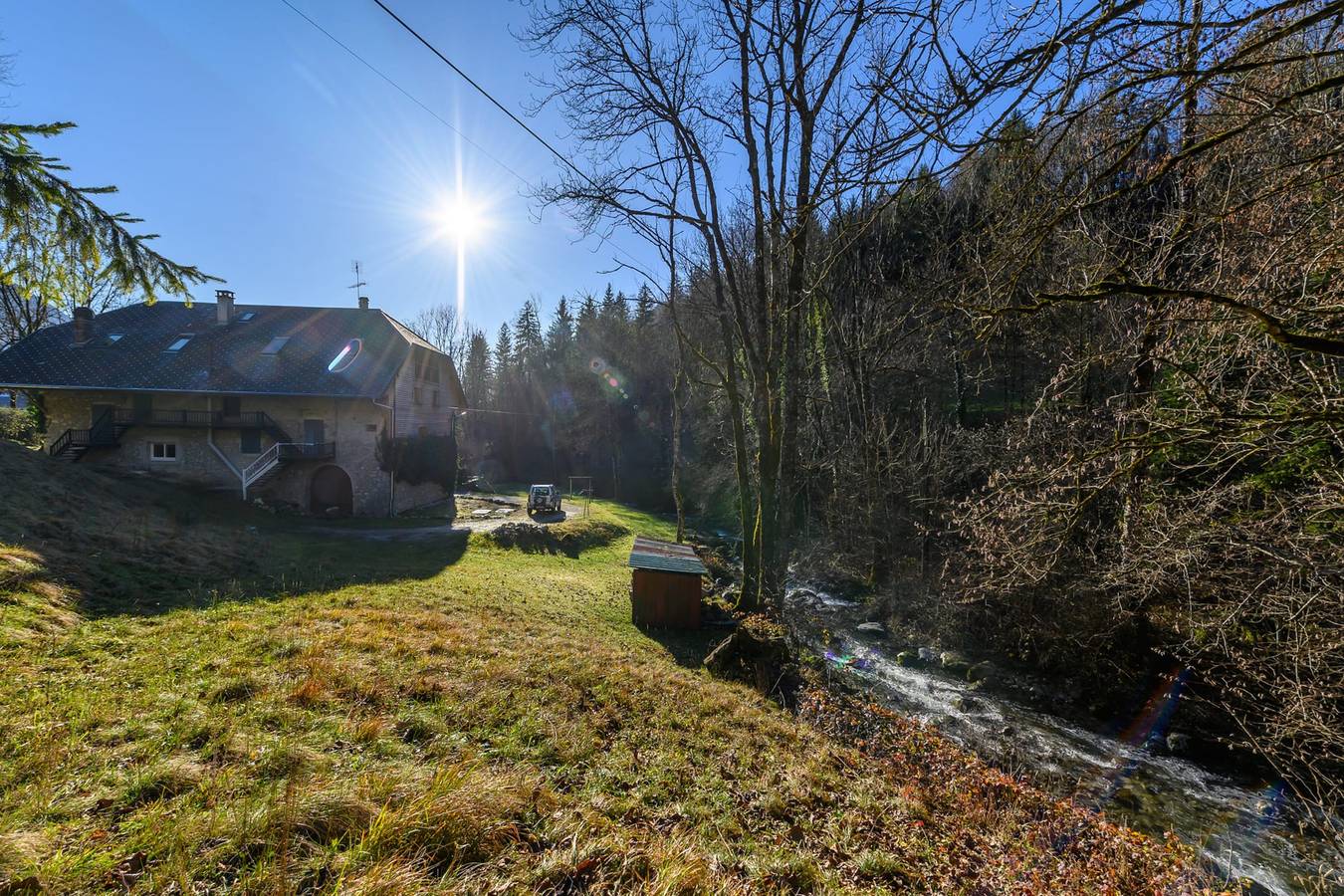 Le Moulin de Dingy - House with 6 bedrooms & swimmingpool 20 mn from Annecy in Dingy-Saint-Clair, Región de Annecy