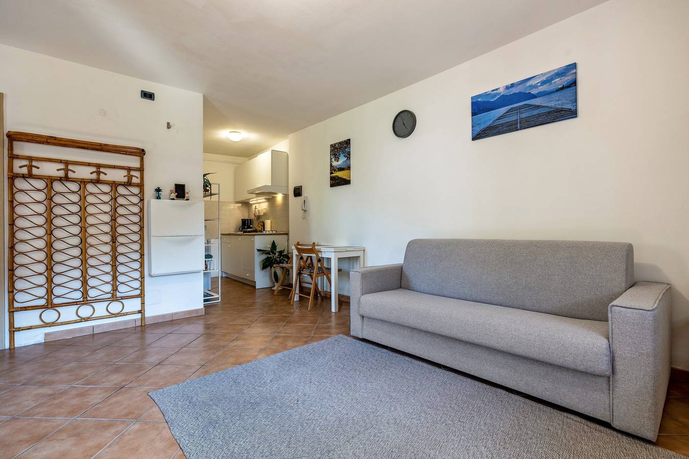 Entire studio, 'Panoramic Green' Studio with Lake View, Private Terrace and Wi-Fi in Malcesine, Garda Mountains