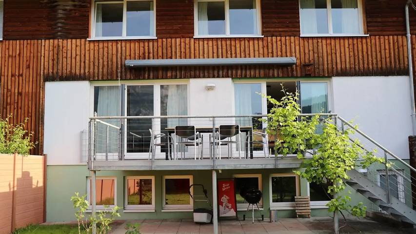 Ferienhaus für 8 Personen, mit Garten in Bizau