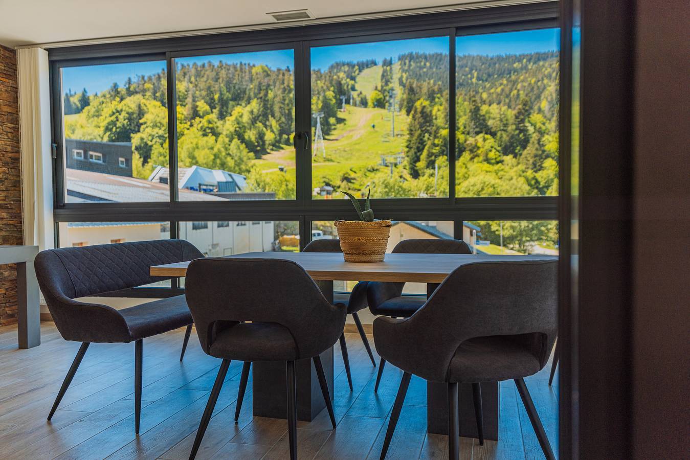 Apartamento entero, Apartamento vacacional "Résidence Pieds Des Pistes" cerca de las pistas con terraza privada y Wi-Fi in Pirineos franceses
