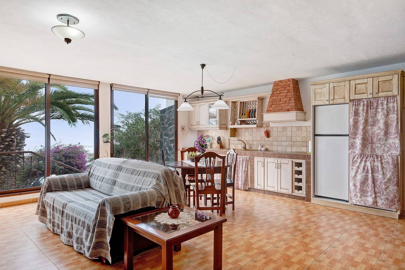 Casa de vacaciones "Casa Titi" con vistas al mar, terraza privada y Wi-Fi in Los Canarios, Fuencaliente de La Palma