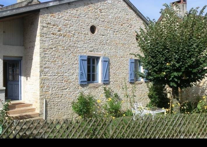 Gîte pour 2 personnes, avec jardin, animaux acceptés à Chissey-lès-Mâcon